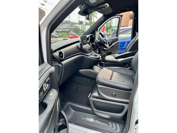メルセデス・ベンツ  V220d アバンギャルド ロング AMGライン - 画像 (42)