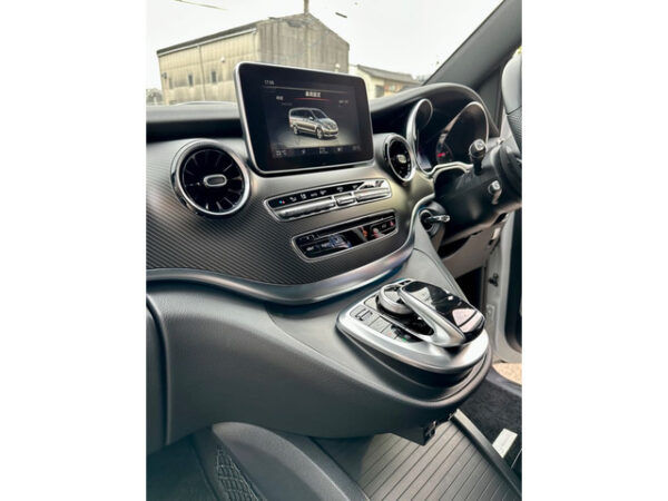 メルセデス・ベンツ  V220d アバンギャルド ロング AMGライン - 画像 (49)