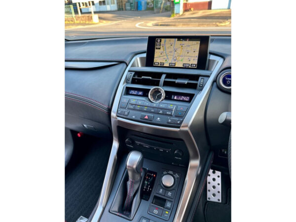 レクサス　NX　300h Fスポーツ - 画像 (30)
